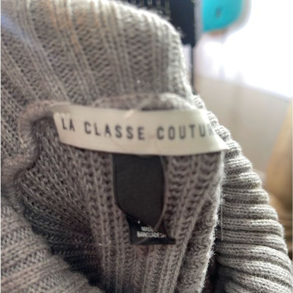 LA CLASSE COUTURE Kiara Poncho Size M/L - Picture 13 of 16